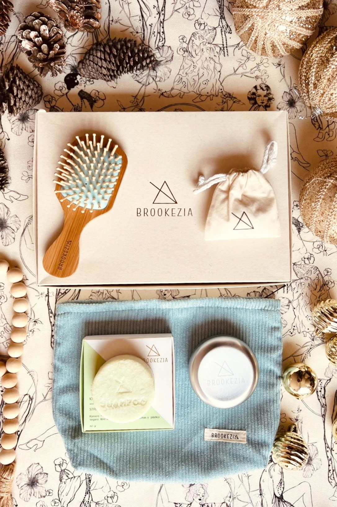 KIT TRAVEL ESSENTIALS